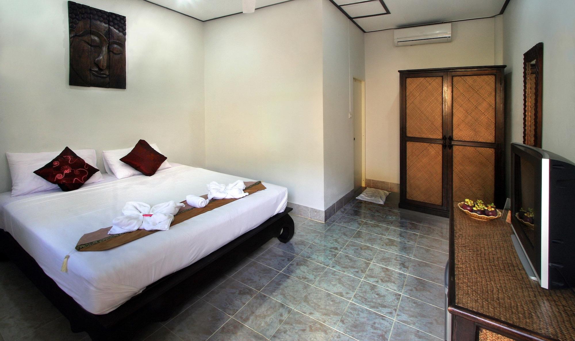 Karon Beach Pool Hotel Phuket Extérieur photo